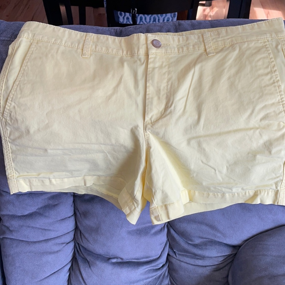 COPY - Gap shorts